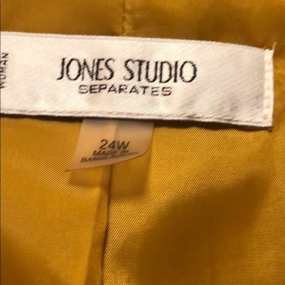 Jacket - Picture 2 of 2